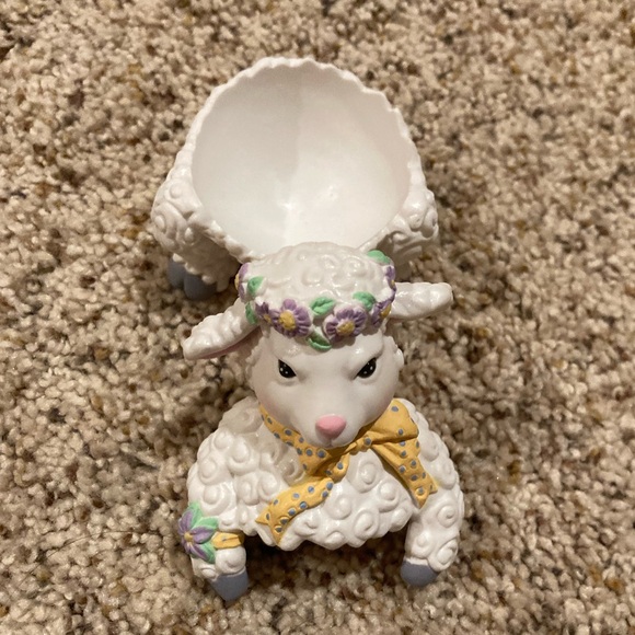 Set of 6 Avon Easter Egg Cups - Picture 7 of 7